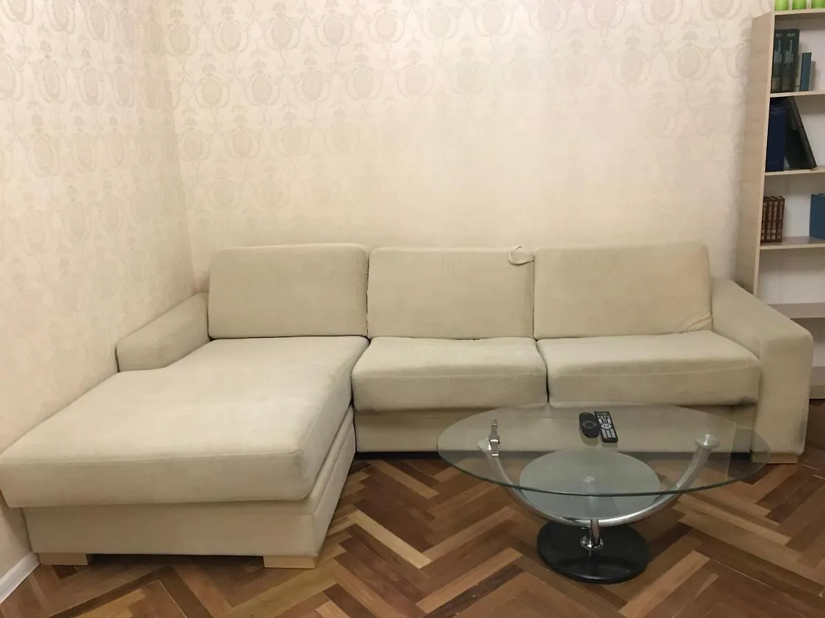 Sunny Apartment Overlooking The Royal Village Киев