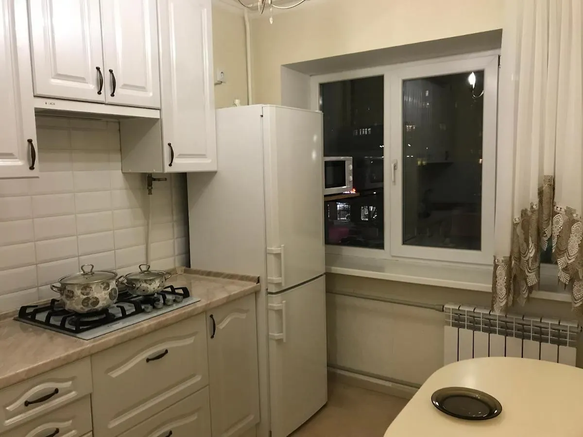 Sunny Apartment Overlooking The Royal Village Kiev 0*,  Ucrânia